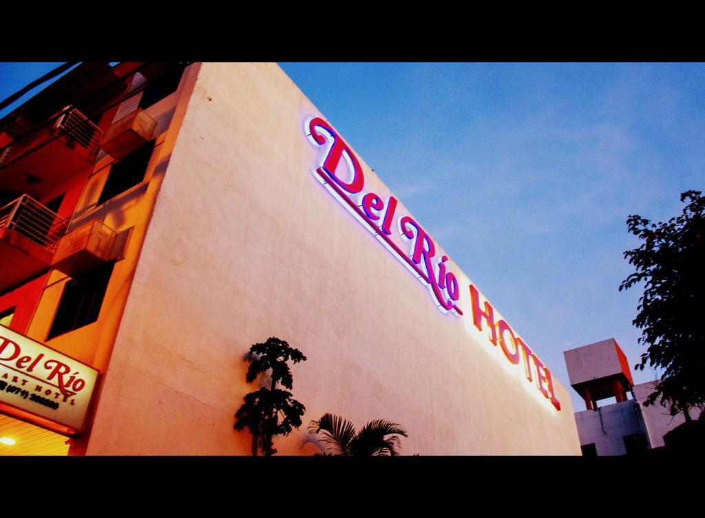 Del Rio Apart Hotel Энкарнасьон Экстерьер фото